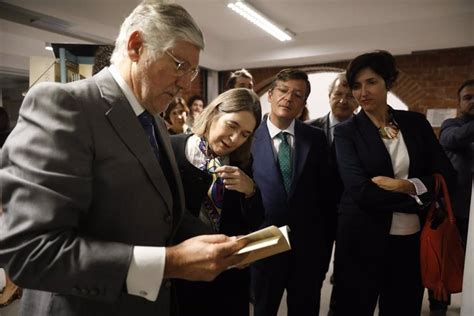 La primera biblioteca especializada en lengua portuguesa de la .